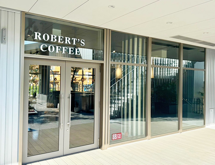 ロバーツコーヒーフォレストスクエア仙川店